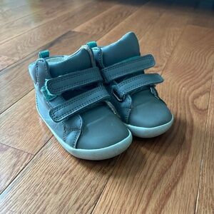 Ten Little Gray High Tops, size 5.5